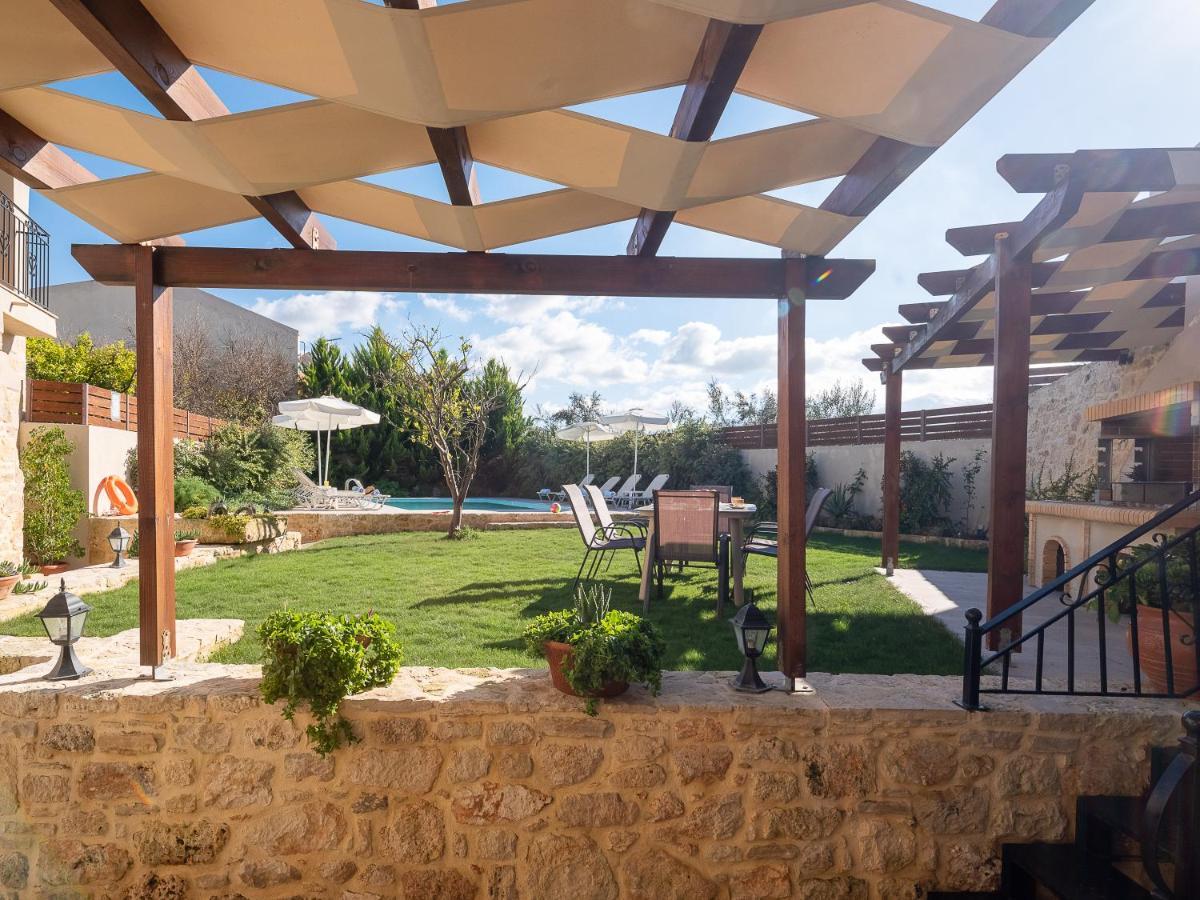 Villa Lucas Melidhónion エクステリア 写真