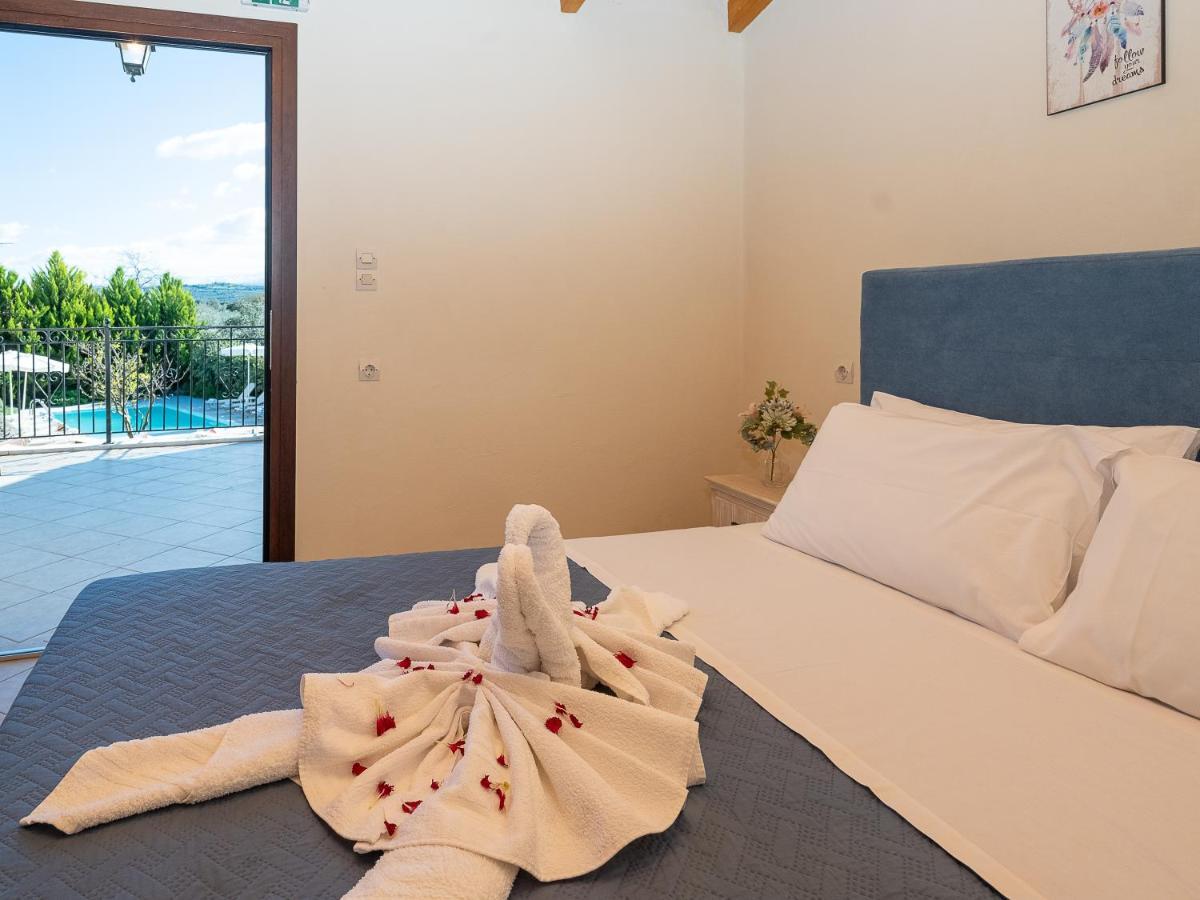 Villa Lucas Melidhónion エクステリア 写真