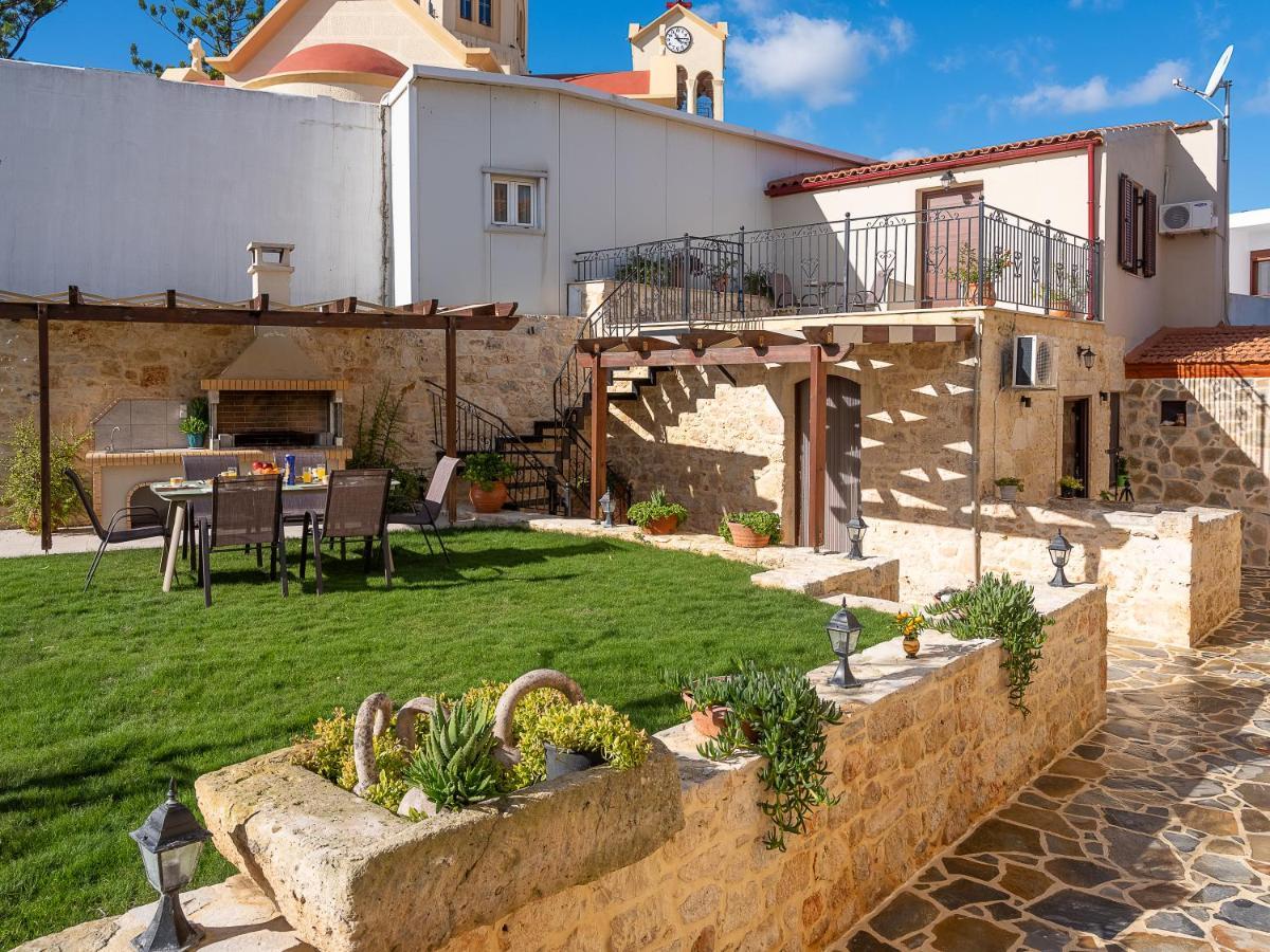Villa Lucas Melidhónion エクステリア 写真