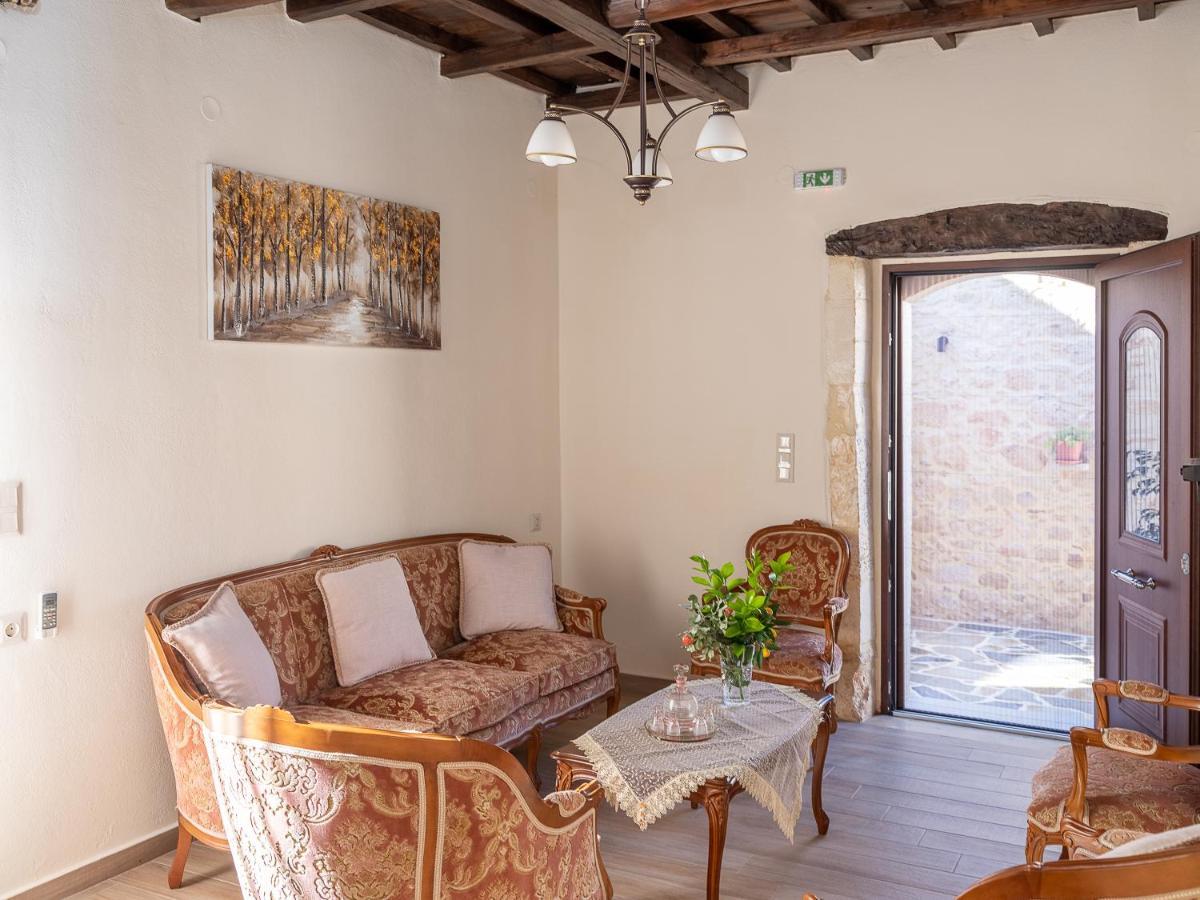 Villa Lucas Melidhónion エクステリア 写真